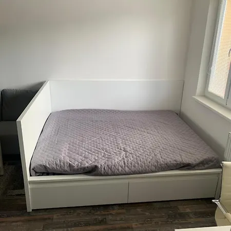 Your 4 - With Free Parking דירה קושיצה