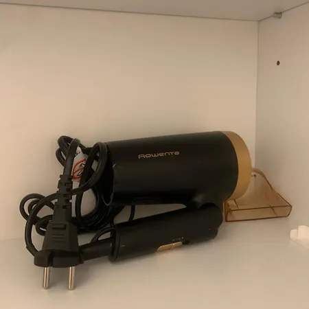 Your 4 - With Free Parking דירה